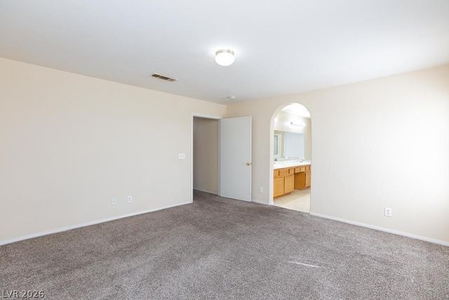 6533 Elk Creek Lane, Las Vegas, NV 89156