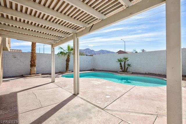 6533 Elk Creek Lane, Las Vegas, NV 89156