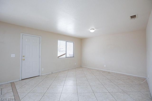 6533 Elk Creek Lane, Las Vegas, NV 89156