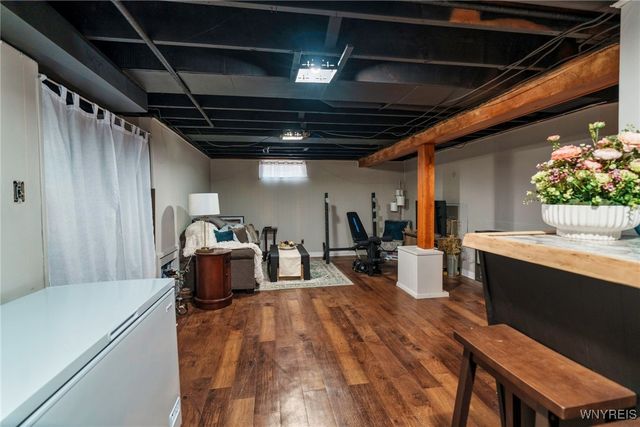 1296 93rd Street, Niagara Falls, NY 14304