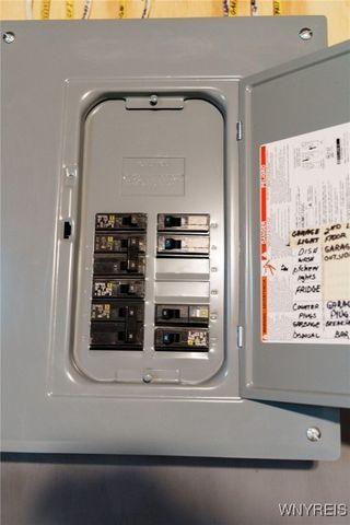 1296 93rd Street, Niagara Falls, NY 14304