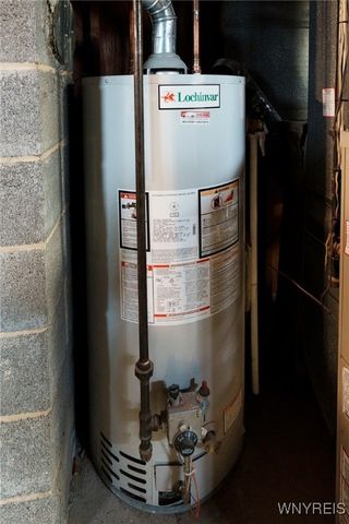 1296 93rd Street, Niagara Falls, NY 14304