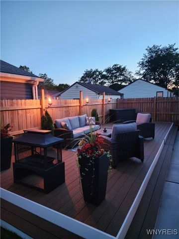 1296 93rd Street, Niagara Falls, NY 14304