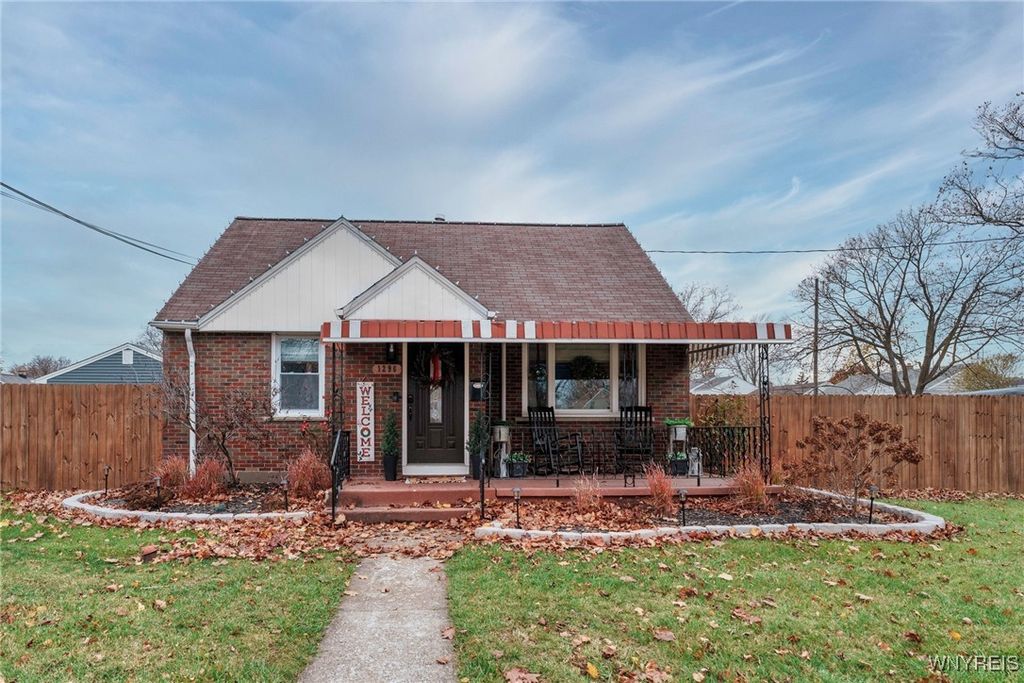 1296 93rd Street, Niagara Falls, NY 14304