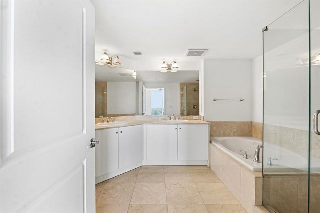 450 N FEDERAL Highway 911, Boynton Beach, FL 33435