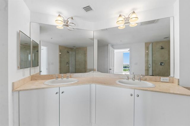 450 N FEDERAL Highway 911, Boynton Beach, FL 33435