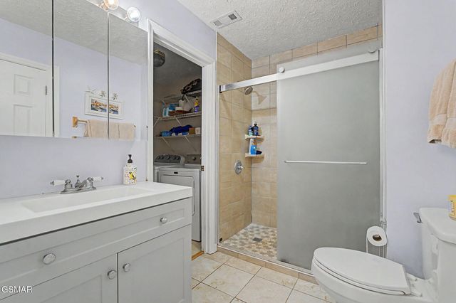 4246 Meadow Circle, Kodak, TN 37764