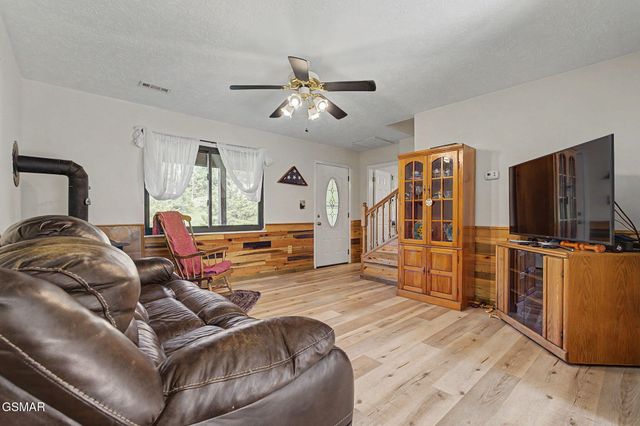 4246 Meadow Circle, Kodak, TN 37764