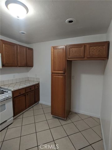 462 W Orange Grove, Pomona, CA 91768