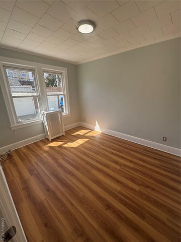 7834 79th Street, Glendale, NY 11385