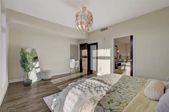 8925 West Flamingo Road 111, Las Vegas, NV 89147