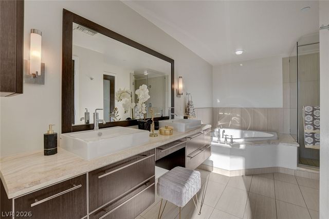 8925 West Flamingo Road 111, Las Vegas, NV 89147