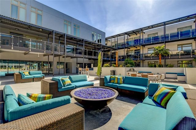 8925 West Flamingo Road 111, Las Vegas, NV 89147