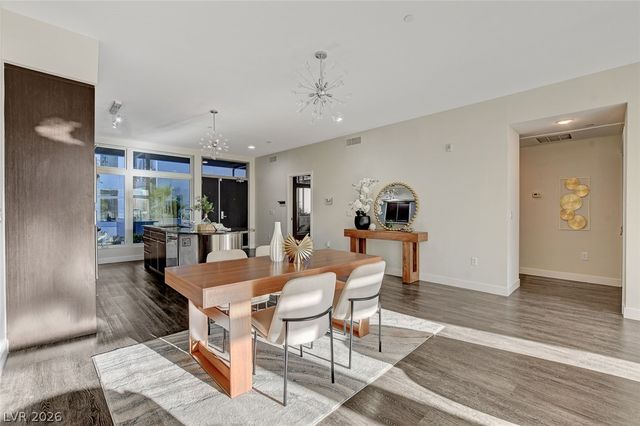8925 West Flamingo Road 111, Las Vegas, NV 89147