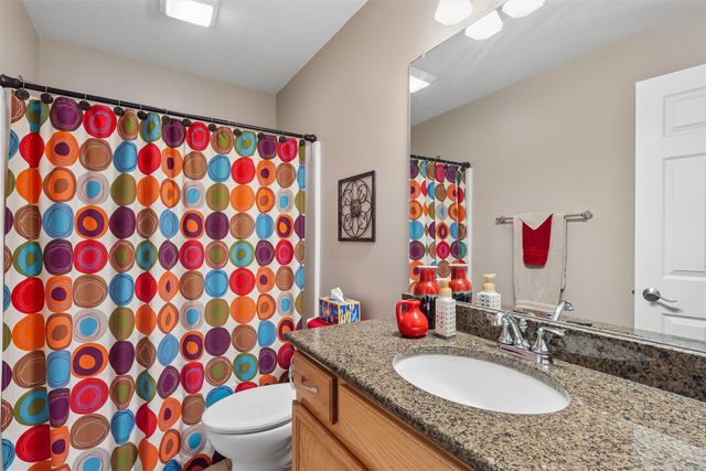 7502 Barnsley Drive, Johnston, IA 50131