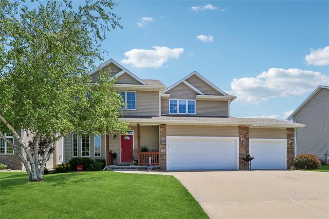7502 Barnsley Drive, Johnston, IA 50131