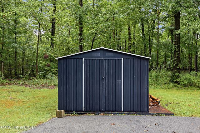 360 Rockwood Ln, Mt Washington, KY 40047