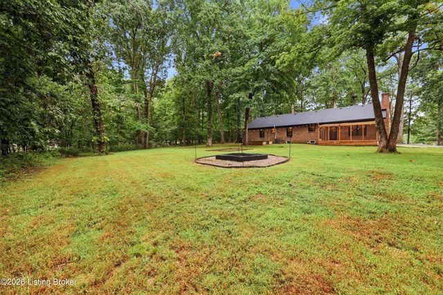 360 Rockwood Ln, Mt Washington, KY 40047