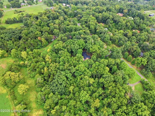 360 Rockwood Ln, Mt Washington, KY 40047