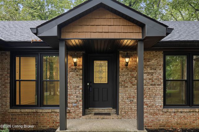 360 Rockwood Ln, Mt Washington, KY 40047