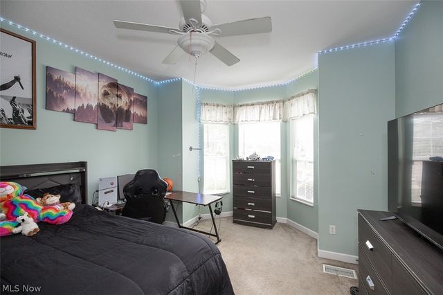 14450 Baywood Lane, Strongsville, OH 44136
