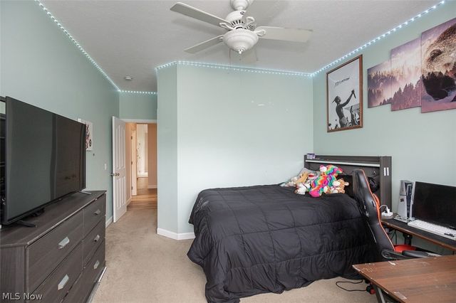 14450 Baywood Lane, Strongsville, OH 44136