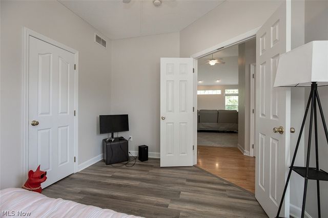 14450 Baywood Lane, Strongsville, OH 44136