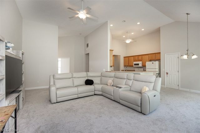 14450 Baywood Lane, Strongsville, OH 44136