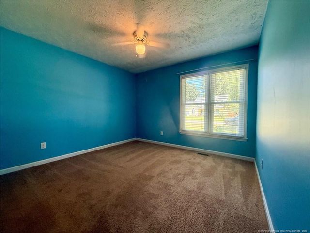 146 Greentree Drive, Raeford, NC 28376