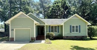 146 Greentree Drive, Raeford, NC 28376