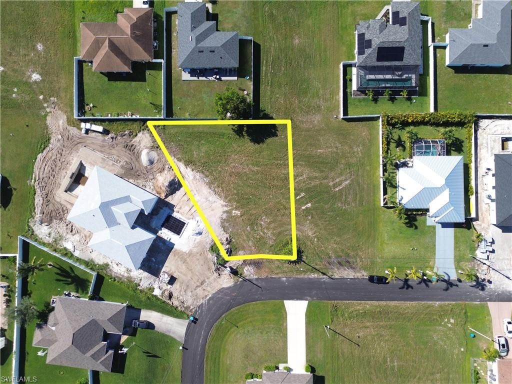 36 SW 21st AVE, CAPE CORAL, FL 33991 — photo 3