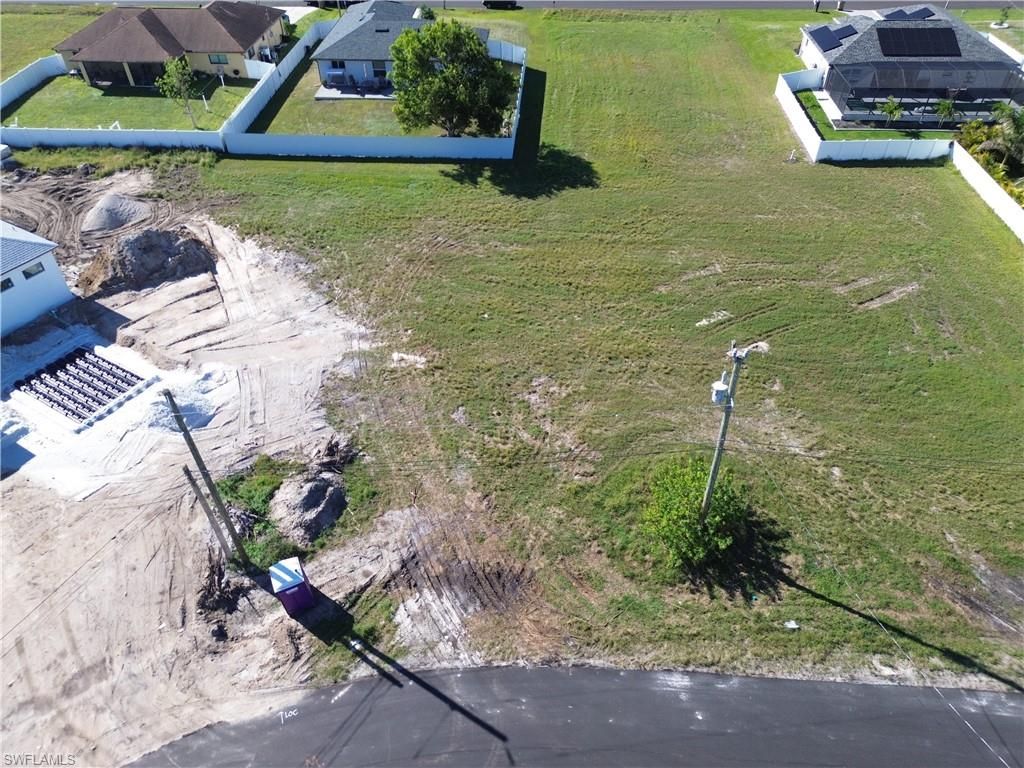 36 SW 21st AVE, CAPE CORAL, FL 33991 — photo 4