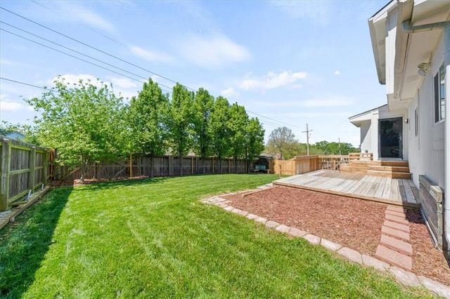 2615 NE SPRINGBROOK Street, Blue Springs, MO 64014