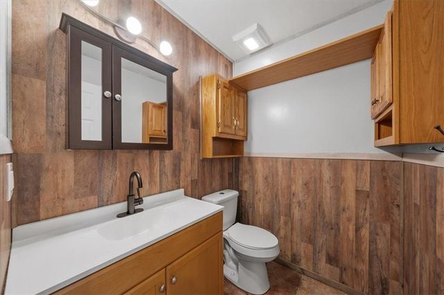 2615 NE SPRINGBROOK Street, Blue Springs, MO 64014