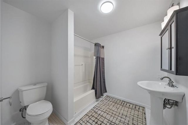 2615 NE SPRINGBROOK Street, Blue Springs, MO 64014
