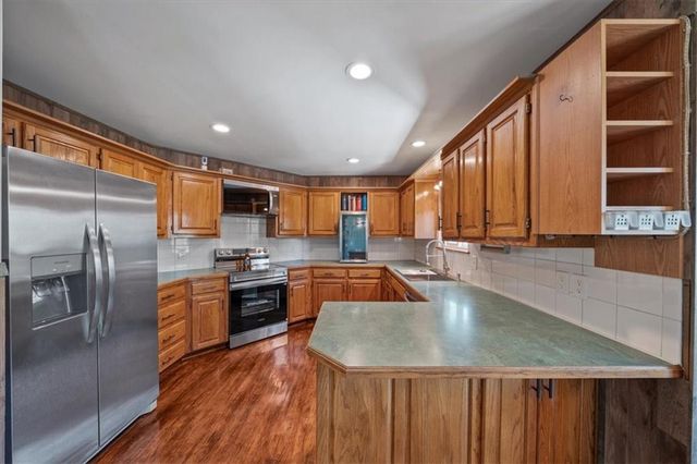 2615 NE SPRINGBROOK Street, Blue Springs, MO 64014