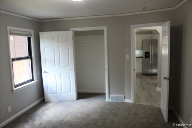5543 Balfour Road, Detroit, MI 48224