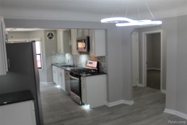 5543 Balfour Road, Detroit, MI 48224