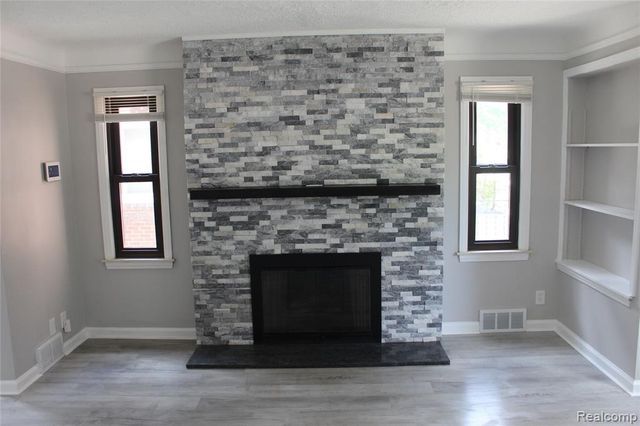 5543 Balfour Road, Detroit, MI 48224