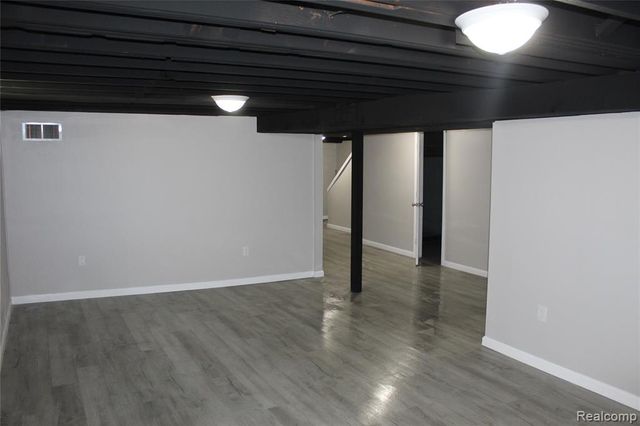 5543 Balfour Road, Detroit, MI 48224