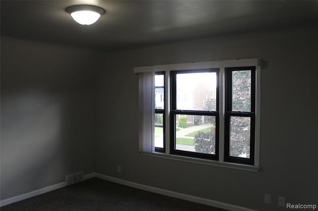 5543 Balfour Road, Detroit, MI 48224