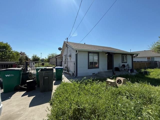 3044 Munford Ave, Stockton, CA 95205