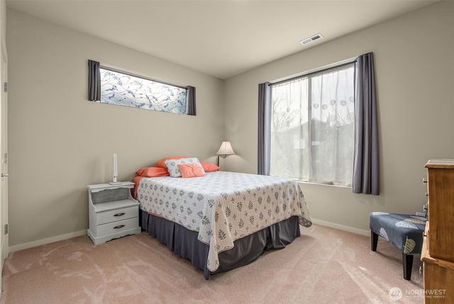 32929 Skyline Lane, Black Diamond, WA 98010