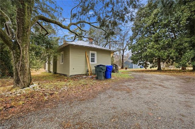 1208 White Marsh RD, Suffolk, VA 23434