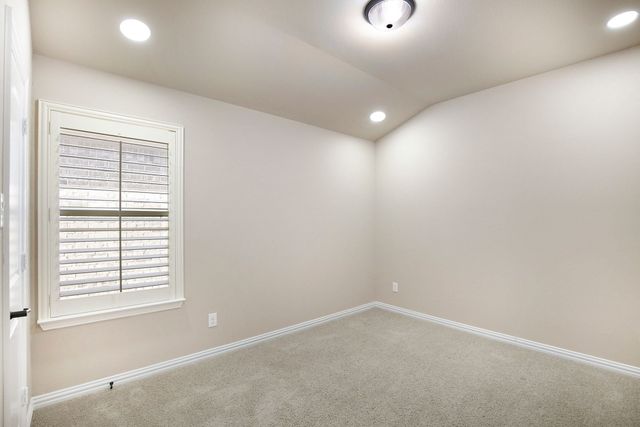 11833 Serenity Hill Drive, Fort Worth, TX 76040