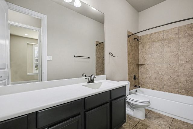 11833 Serenity Hill Drive, Fort Worth, TX 76040