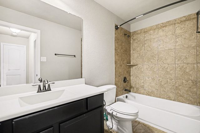 11833 Serenity Hill Drive, Fort Worth, TX 76040