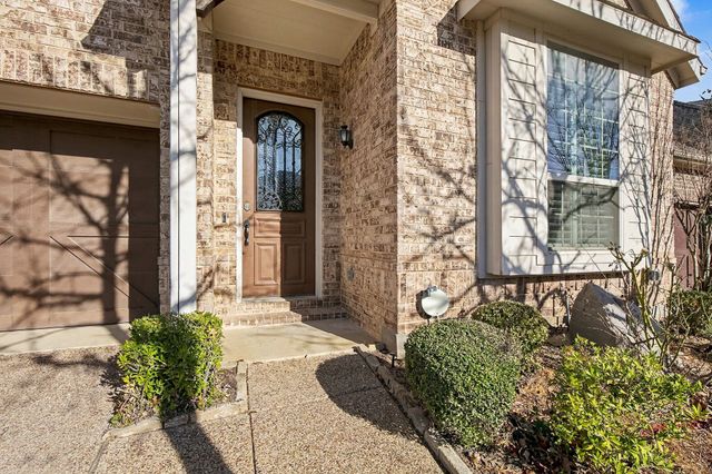 11833 Serenity Hill Drive, Fort Worth, TX 76040