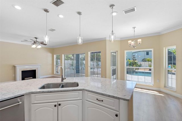 2808 W LEILA AVENUE, Tampa, FL 33611