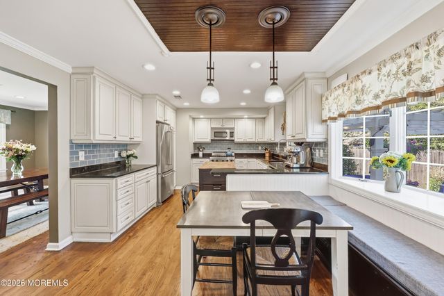 59 Salem Lane, Little Silver, NJ 07739